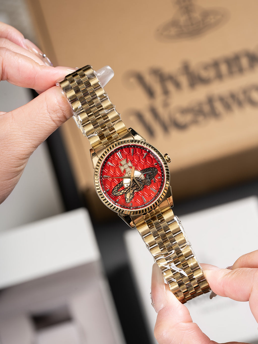 S2191 Snake-shaped watch