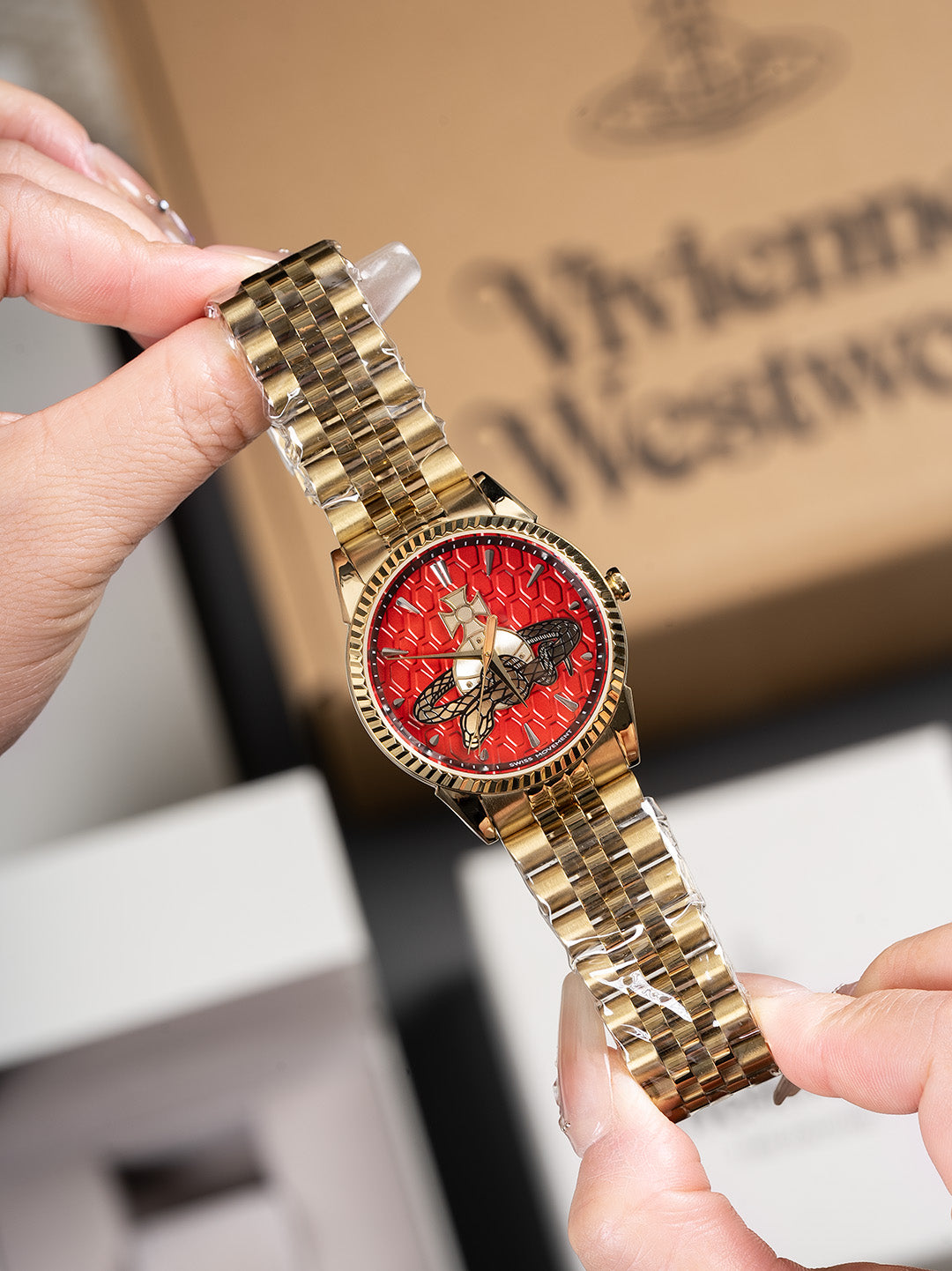S2191 Snake-shaped watch