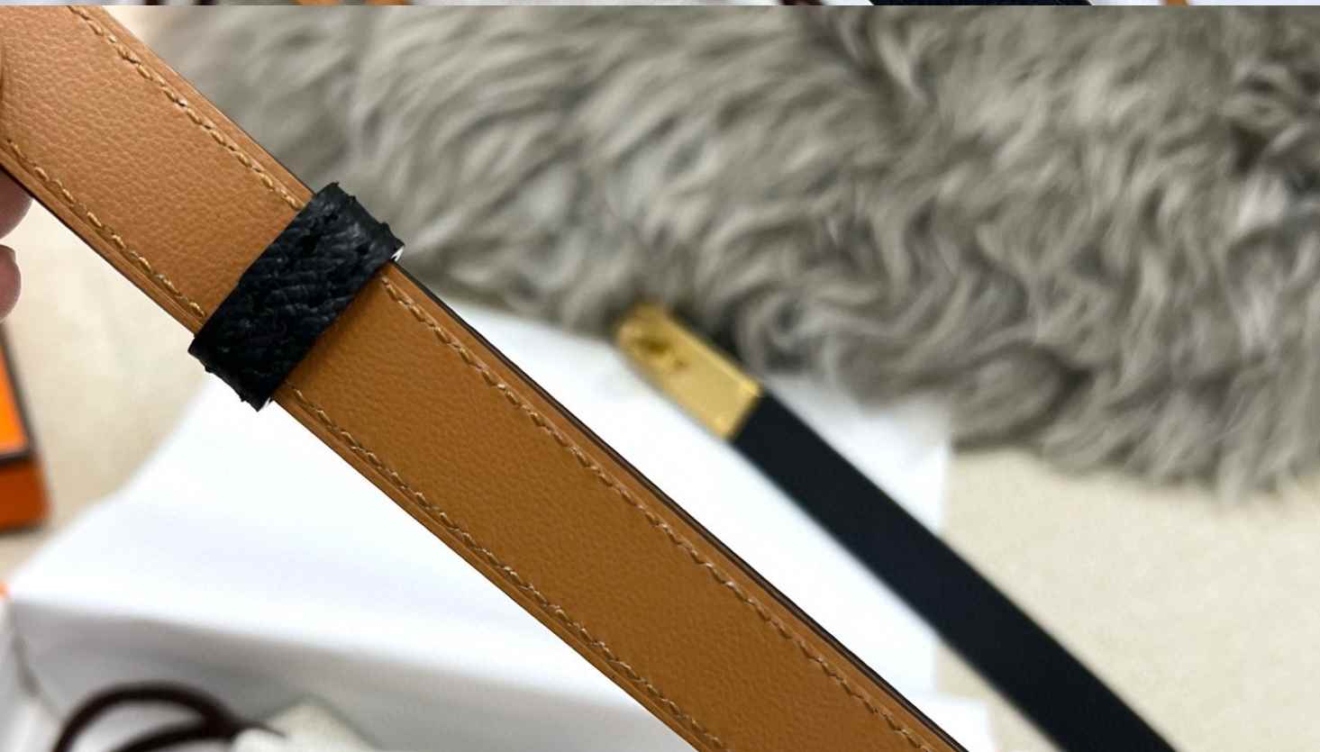 S304 Her Kelly belt