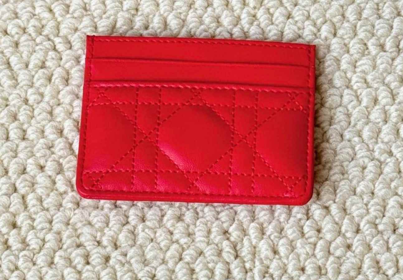 C066 Card holder