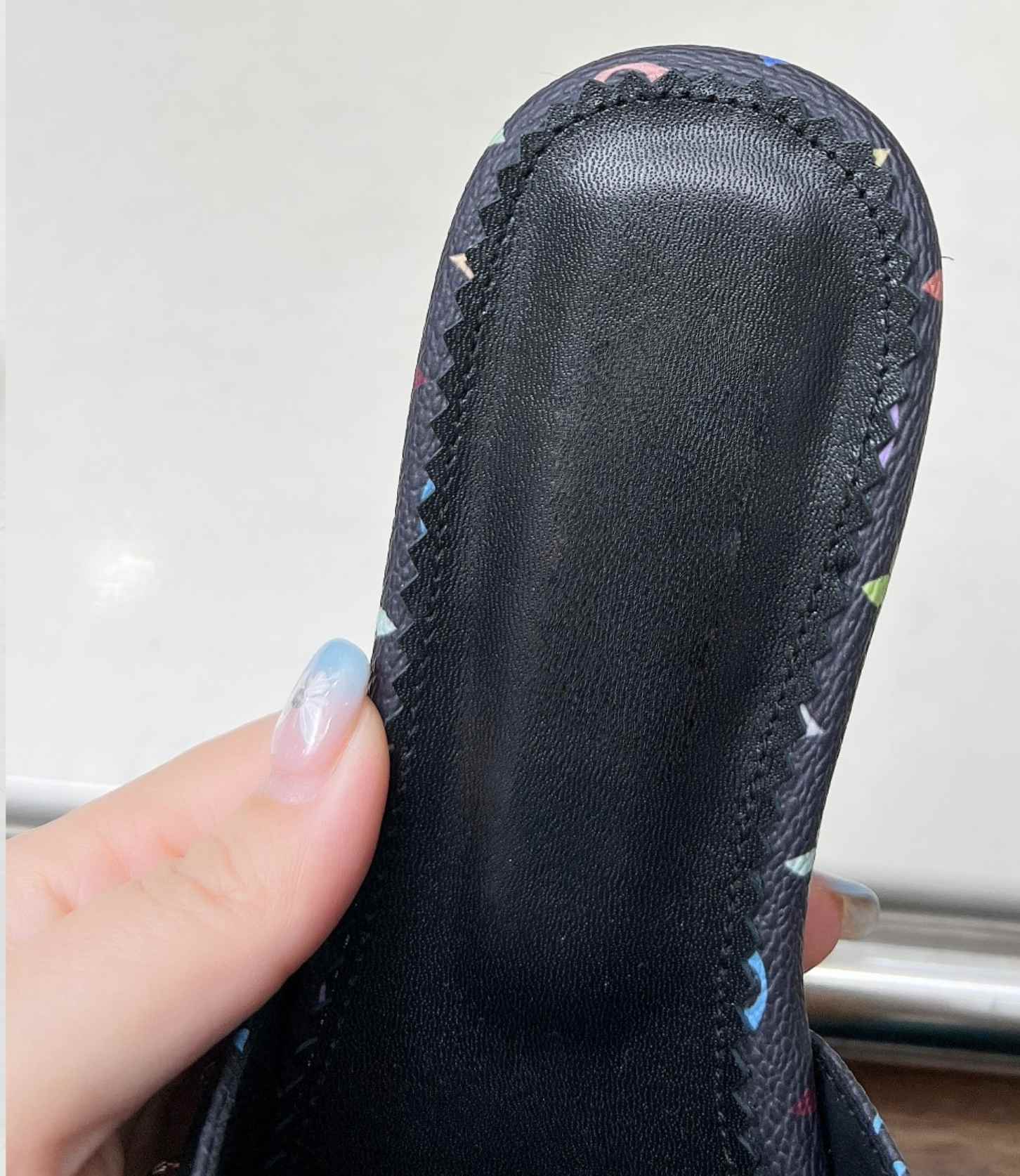 S1933 L sandals