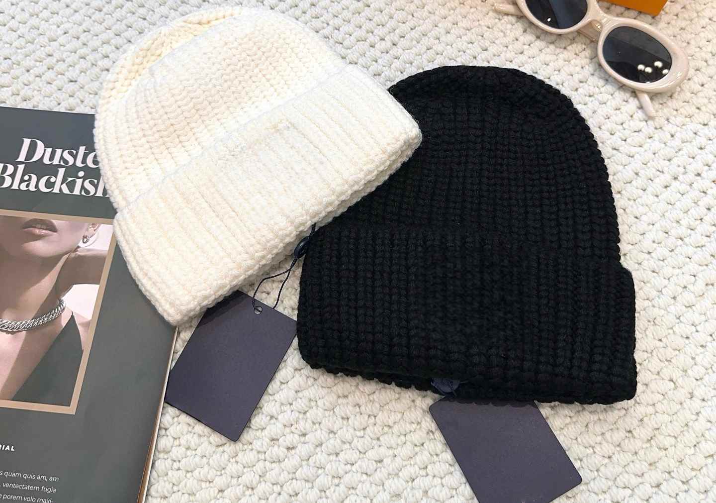 S1203  L wool hat