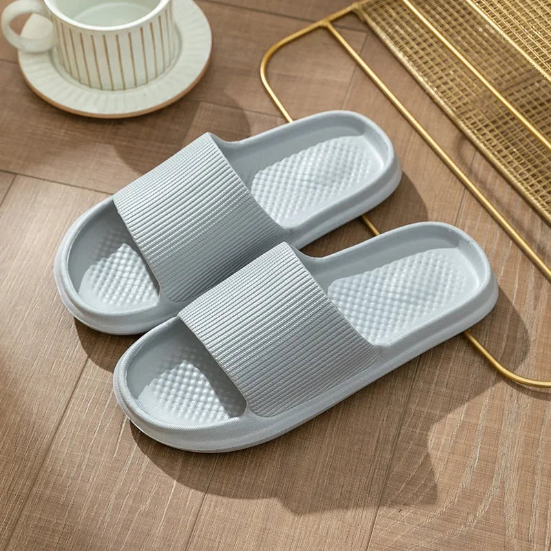 S1358 L slippers